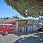 Campingplads Mobil-home 2 Avec Terrasse - Api-1-52-456 *