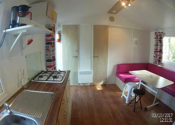 Кемпинг Mobil-home 2 Avec Terrasse - Api-1-52-456 *