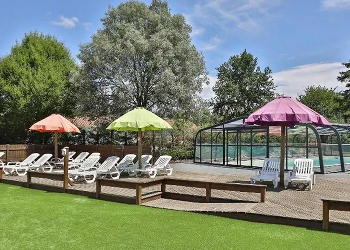 Mobil-home 2 Avec Terrasse - Api-1-52-456 Les Achards (Vendee)